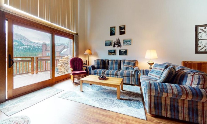 Mammoth Lakes Apartment | Meadow Ridge #28 condo