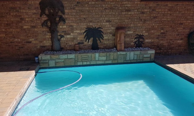 Germiston House | Meadows Guesthouse