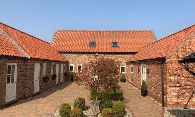 North Somercotes Bed & Breakfast | Meals Farm - Courtyard Room