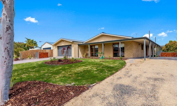Inverloch House | Meander Inn Inverloch