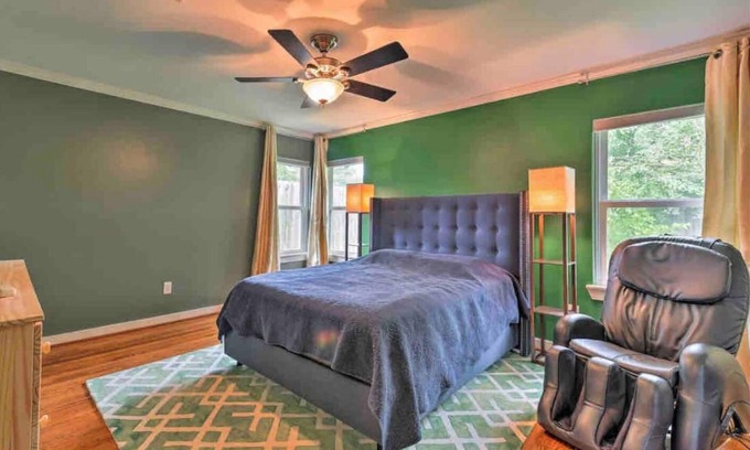 South Main House | Med Center Pad Near NRG Stadium 3BD Organic