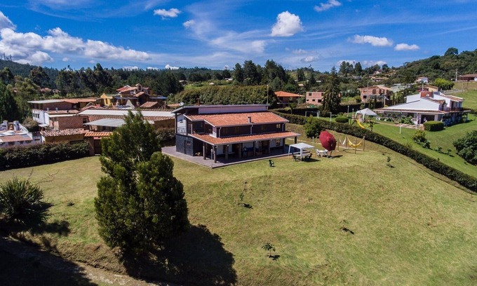 Los Nomos House | Medellin Vacation Home