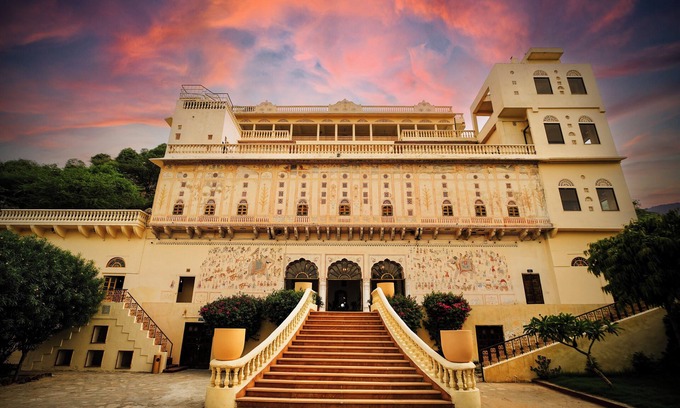 Jaipur District Hotel | Medieval Forts & palaces