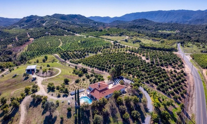 Temecula House | Mediterranean House in De Luz