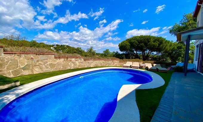 Calonge Ski Chalet | Mediterranean Villa comfort