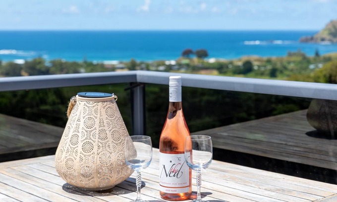 Tryphena House | Medland Magic-enjoy privacy, views and the beach