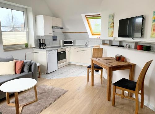 Lemkenhafen Apartment | "Meer Natur Blick" in Neujellingsdorf