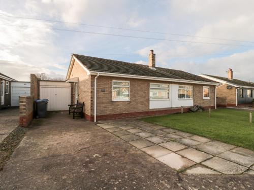 Beadnell House | Megstone