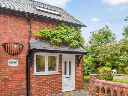 Denbigh House | Meifod Coach House