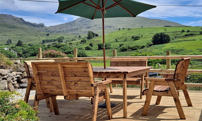 Garndolbenmaen Cottage | Melin Bach