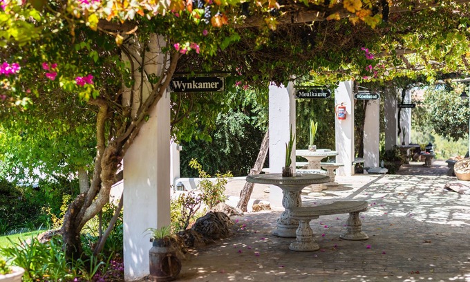Vredendal House | Melkboomsdrift Lodge
