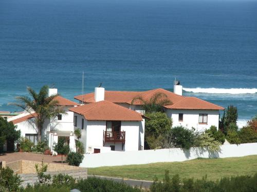 Outeniqua Strand House | Melkhoutkloof Guest House