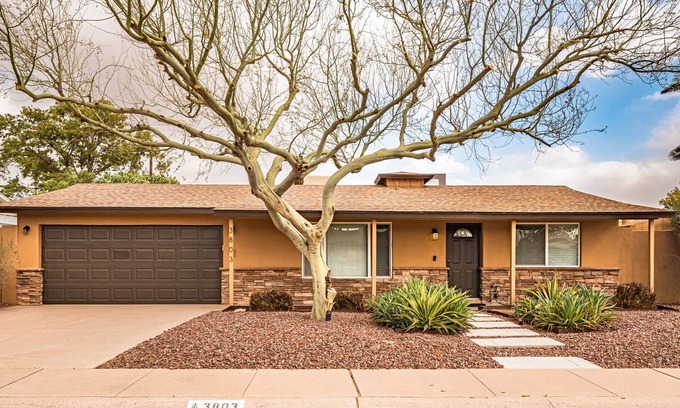 Pointe Scottsdale House | Mellow Yellow | Backyard Putting Green & Heated Pool