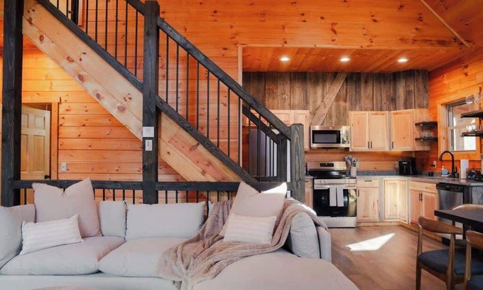 McArthur Cabin | Memories at Hillside A Modern Cabin Hocking Hills