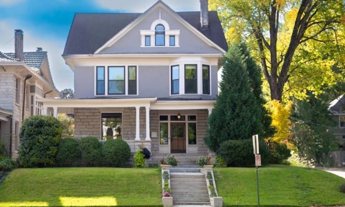 Central Gardens House | Memphorium: Historical Magic Themed-NoCleaningFee