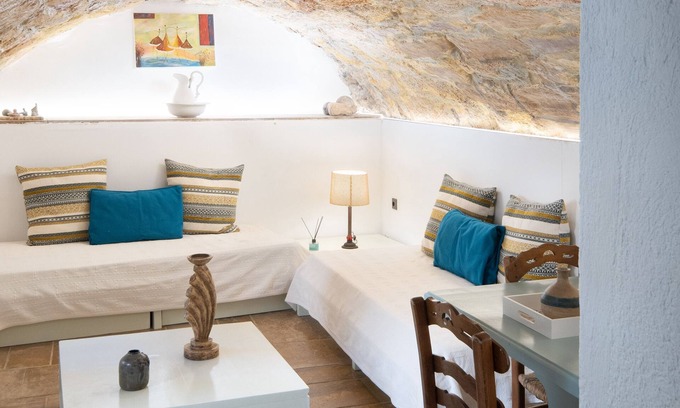 Monemvasia House | Menexes Suites Monemvasia