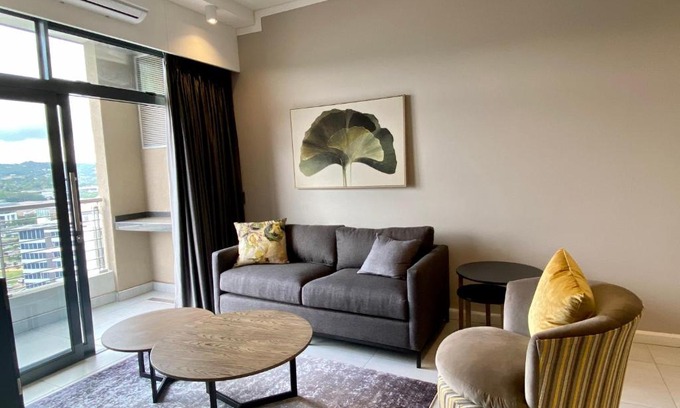Menlyn Apartment | Menlyn Maine Trilogy 11th Floor