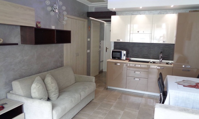 French Riviera Apartment | Menton Garavan Studio Bord de Mer et Plages