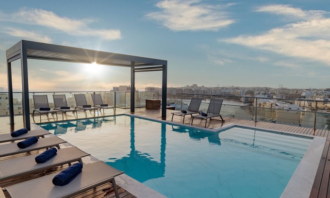 Paceville Hotel | Mercure St. Julian's Malta