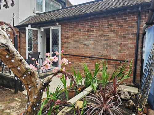 Ipswich House | Meredith House