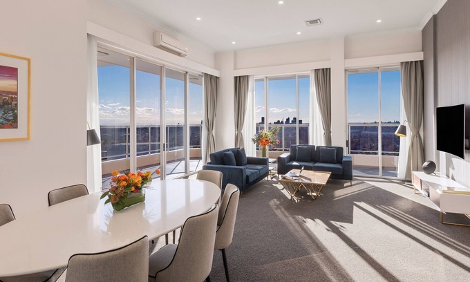 Bondi Junction Apartment | Meriton Suites Bondi Junction