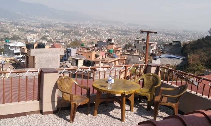 Kathmandu Hotel | MeroStay 003 Green Forest Homestay