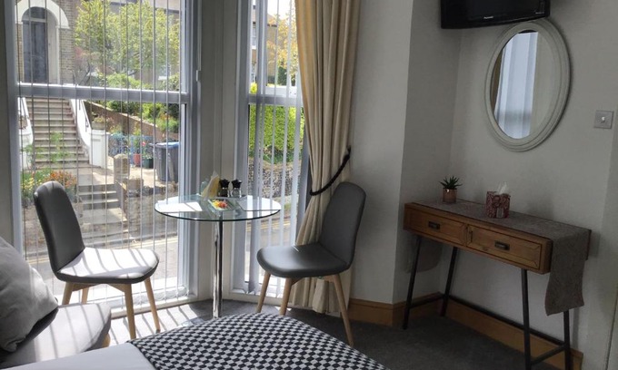 Broadstairs Apartment | Merriland
