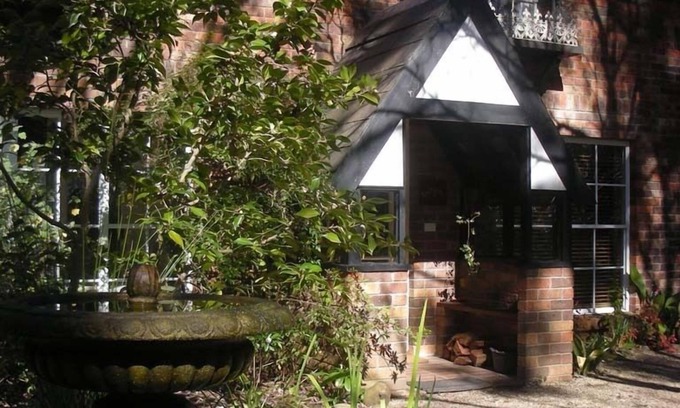 Bright Cottage | Merrimeet Cottages