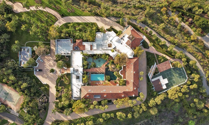 Cowan Heights Villa | Mesa Bella: 26K sqft. private celebrity hilltop resort