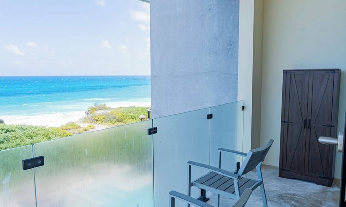 Colonia Meteorologico Apartment | Mexican Caribbean Island Vibes - Pool + Oceanview