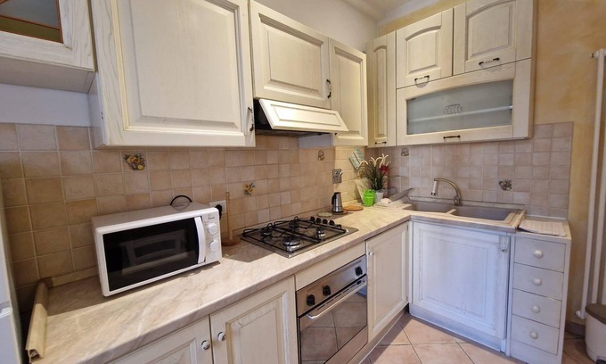 Sant' Ambrogio Apartment | Mezzo 8 in Firenze With 2 Bedrooms and 1 Bathrooms