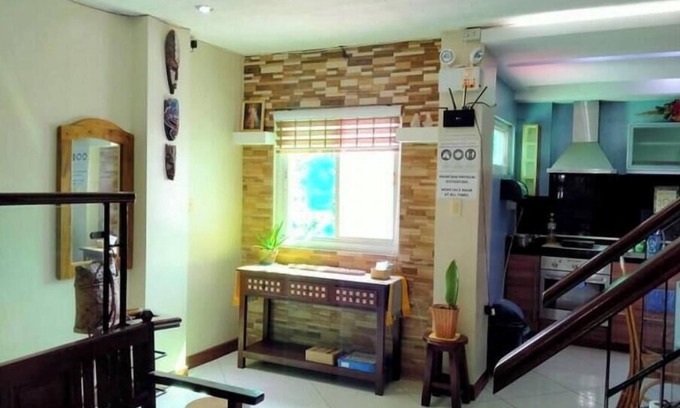 San Juan Apartment | MH Raniag Room in Urbiztondo, San Juan, LU