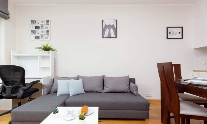 Praga Poludnie Apartment | Międzyborska 10B | Bright Apartment | Balcony