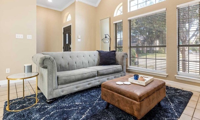 North Central Carrollton House | Mi Casa - Family Friendly W/ Garage Parking