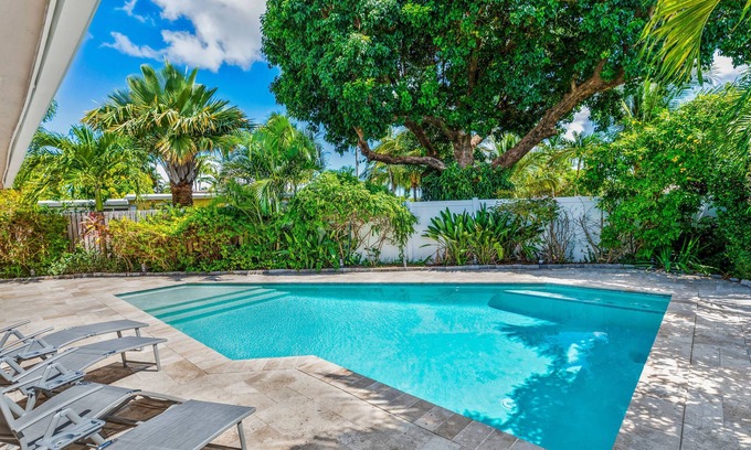 Imperial Point House | "MIA OASIS"! 4BR 2400Sqft in Ft Lauderdale