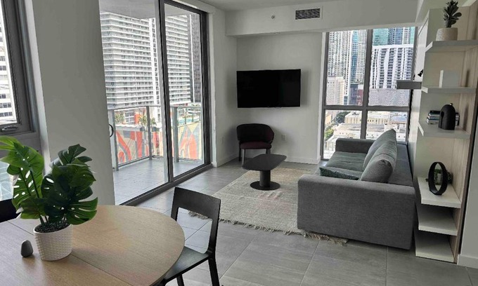 Downtown Miami Apartment | Miami Downtown Comfy Condo-Hotels in a luxury modern building