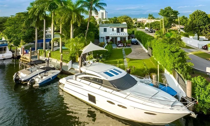 Allapattah Villa | Miami River Villa-Pool, Hot Tub, Dock, Big Garden