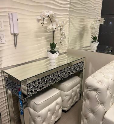 Tambo Apartment | MiamiViceLuxuryStays at Shore2