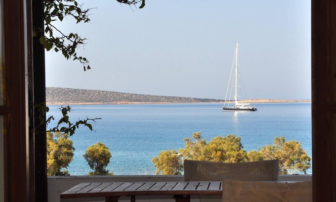Aliki Apartment | Michalis Apartments near the beaches with sea view