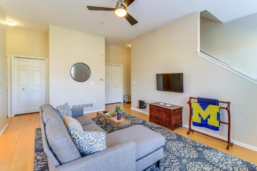 Northville Apartment | Michigan Townhome with Smart TV 25 Mi to Detroit!