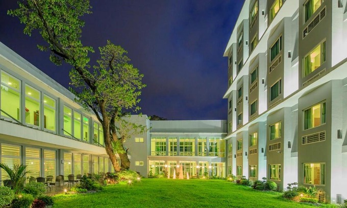 Diliman Hotel | Microtel by Wyndham UP Technohub