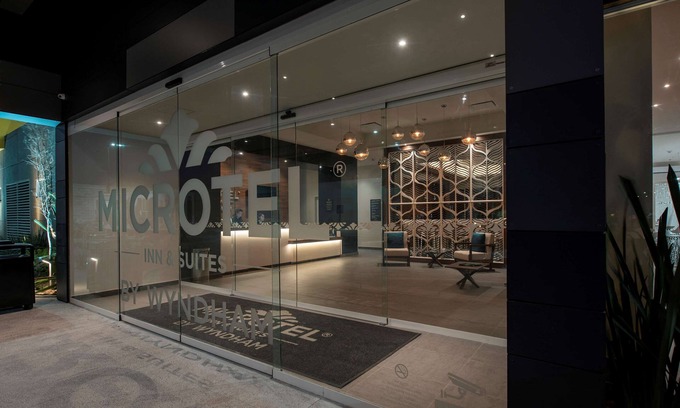 San Luis Potosi Hotel | Microtel Inn & Suites by Wyndham San Luis Potosi