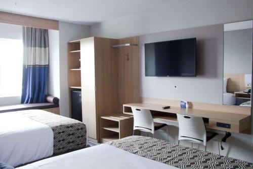 Jacksonville Hotel | Microtel Inn & Suites by Wyndham Camp Lejeune/Jacksonville