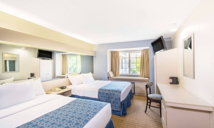 Waterloo Hotel | Microtel Inn & Suites by Wyndham Seneca Falls