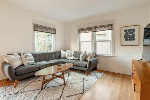 Belmont House | Mid-Century Charm - Prime SE Location - 2BR