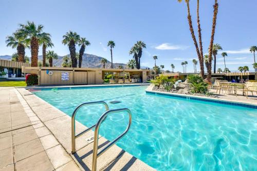 Palm Desert Apartment | Mid-Century El Paseo Condo in Iconic Sandpiper!