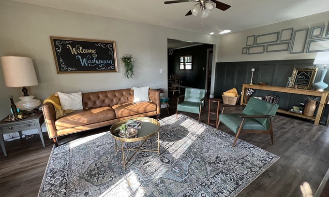 Washington House | Mid-Century Modern Home