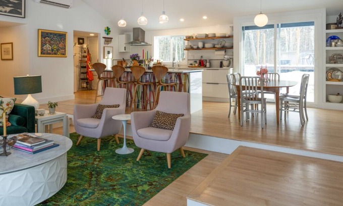 Rockport House | Mid-century modern walk to ocean, restaurants, and shops. Open for the holidays