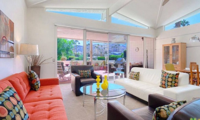 Canyon Corridor Condo | Midcentury Modern with Mountain Views