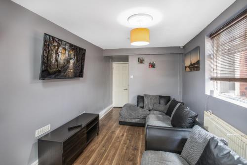 Middlesbrough House | Middlesbrough Town Centre Double Private Rooms